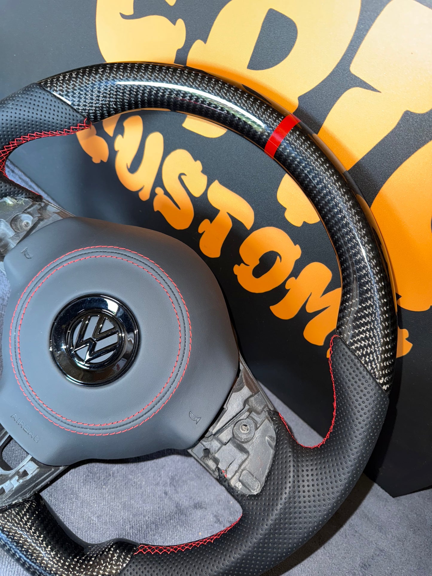 Volkswagen Golf MK6 GTI / R Carbon Fibre Steering Wheel - Red