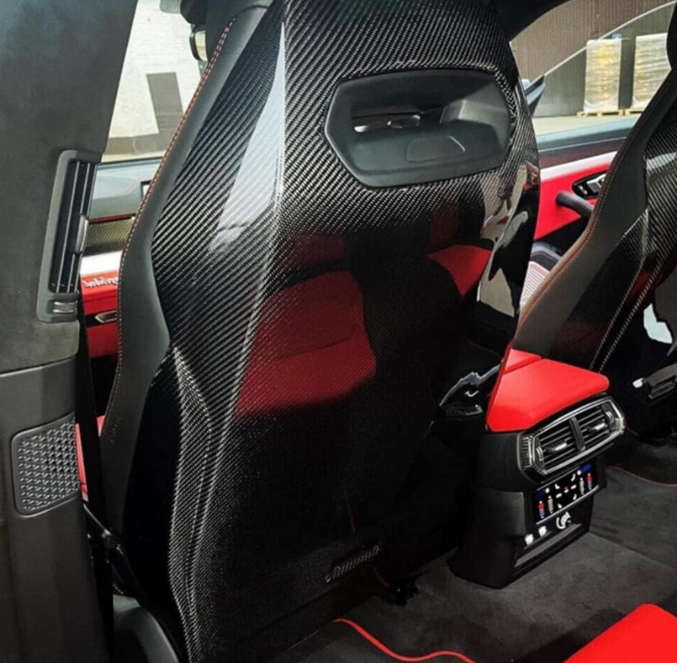 Urus Carbon Fibre Seat Backs 2018+