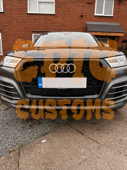 Q5 - MK2 Pre-Facelift: Gloss Black RS Honeycomb with Quattro Grill 17-20